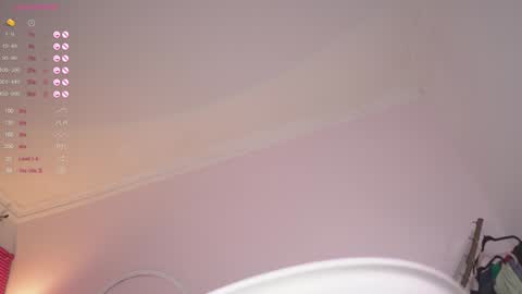 Snapshot of mia_coliin chatting on 01/14/25, 02:40 Anna online show from 01/14/25, 02:40