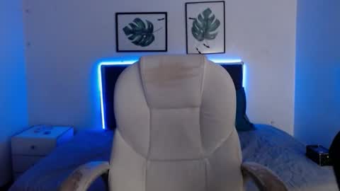 MIA online show from 11/22/25, 02:32