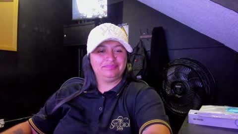 Mia daniela  online show from 09/23/25, 02:14