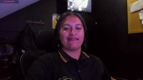 Mia daniela  online show from 10/15/25, 04:12