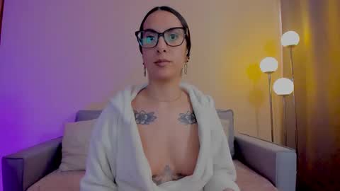 Sarah Luna online show from 02/17/26, 06:47