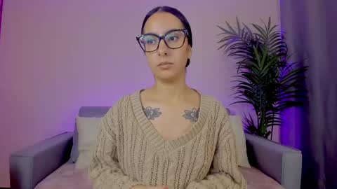 Sarah Luna online show from 05/03/26, 12:55