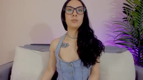 Sarah Luna online show from 06/07/26, 01:59