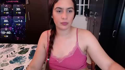 Mia online show from 03/01/25, 03:10