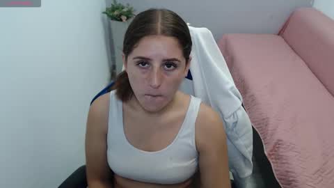 Mia online show from 01/19/26, 01:59