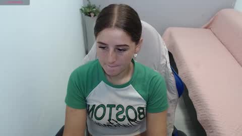 Mia online show from 02/10/26, 02:21