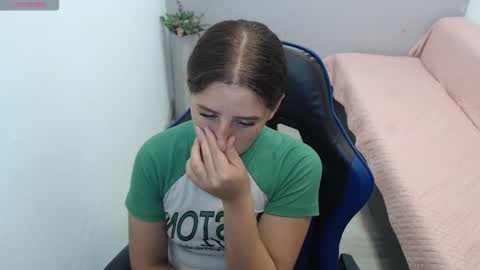 Mia online show from 02/18/26, 01:51