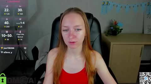 Snapshot of mia_e1fie chatting on 10/12/25, 12:20 mia_e1fie online show from 10/12/25, 12:20