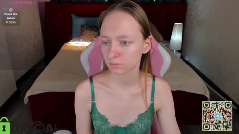 mia_e1fie online show from 01/11/26, 12:37