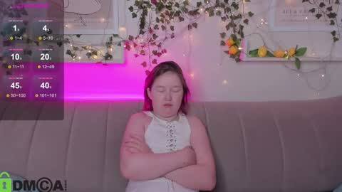 Mia online show from 09/26/25, 02:48