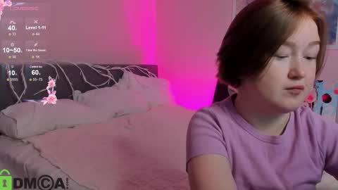 Mia online show from 10/19/25, 02:34