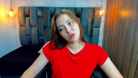 Snapshot of mia_ferrer18 chatting on 07/26/26, 04:47 mia_ferrer18 online show from 07/26/26, 04:47
