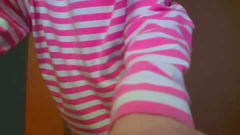 Mia online show from 12/20/24, 02:52