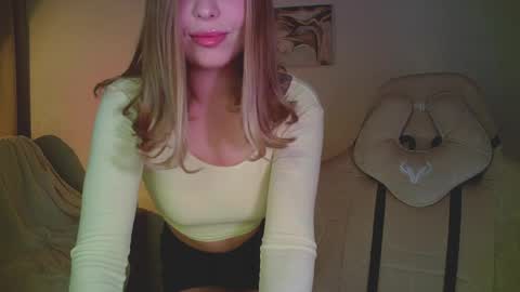 Mia online show from 04/02/26, 10:18