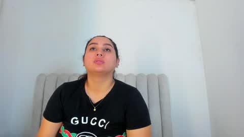 FERNANDA  online show from 04/22/26, 02:18