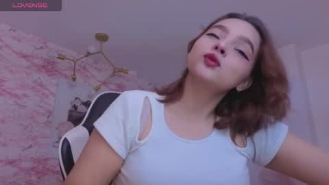 Mia online show from 03/01/26, 01:24