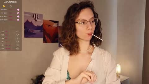Mia  online show from 02/15/25, 10:00