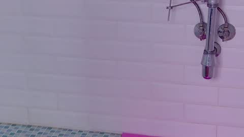 Snapshot of mia_g_ chatting on 12/14/24, 12:33 Mia online show from 12/14/24, 12:33