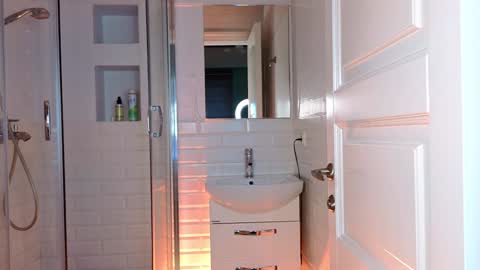 Snapshot of mia_g_ chatting on 01/10/25, 09:13 Mia online show from 01/10/25, 09:13