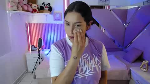 mia_garcia28 online show from 02/04/26, 08:47