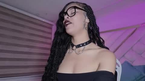 Mia online show from 02/25/26, 02:54