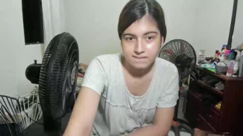 Snapshot of mia_goth766259 chatting on 11/27/25, 12:13 izzy online show from 11/27/25, 12:13