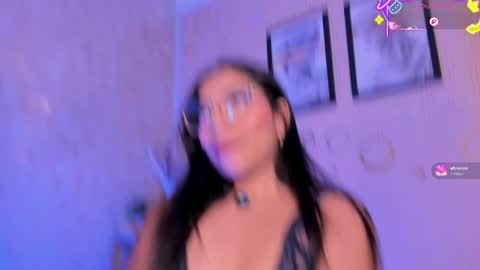 Mia online show from 04/01/26, 01:41