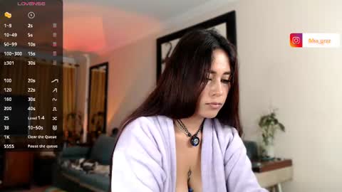 Snapshot of mia_gutierrez_ chatting on 07/18/26, 10:57 MIA online show from 07/18/26, 10:57