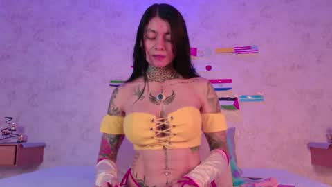 Snapshot of mia_hill1_ chatting on 06/17/26, 09:05 mia_hill1_ online show from 06/17/26, 09:05