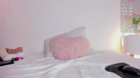  I am Mia  online show from 04/09/26, 12:10