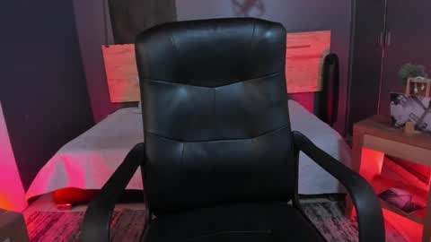 Val  online show from 02/18/25, 07:52