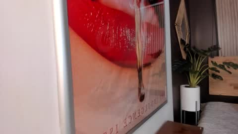 Val  online show from 09/10/25, 11:32