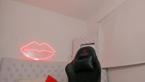    online show from 01/17/25, 03:32