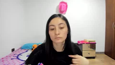 mia kaneee online show from 12/27/24, 12:29