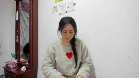 mia kaneee online show from 01/13/25, 03:36