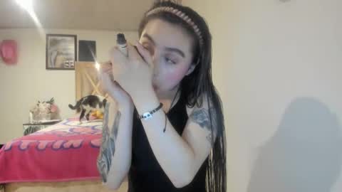 mia kaneee online show from 10/25/25, 10:26