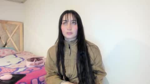 mia kaneee online show from 11/15/25, 07:21