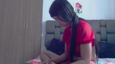 Snapshot of mia_kleim1 chatting on 02/04/26, 07:09 mia_kleim1 online show from 02/04/26, 07:09