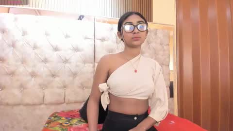 Snapshot of mia_konor06 chatting on 05/29/26, 11:08 Mia. online show from 05/29/26, 11:08
