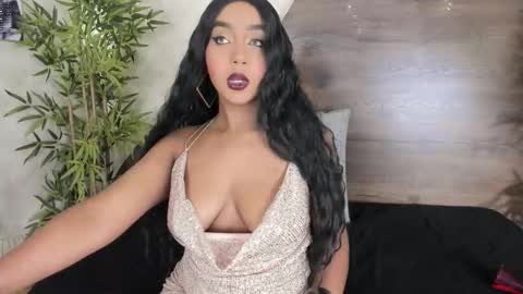 mia_lacy online show from 11/19/25, 07:47