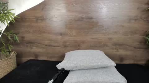 mia_lacy online show from 11/22/25, 07:35