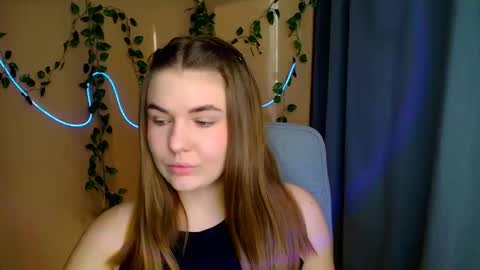 mia_lemm online show from 03/16/26, 07:23