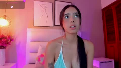 Snapshot of mia_levy chatting on 05/28/26, 01:19 mia levy online show from 05/28/26, 01:19