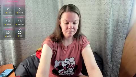 mia_lores online show from 10/14/25, 07:31