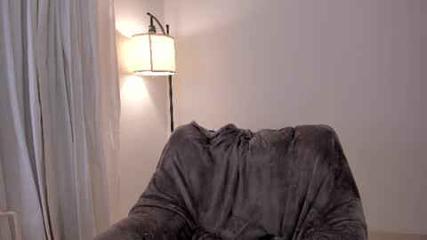 MIA LOVE   online show from 06/14/26, 02:24