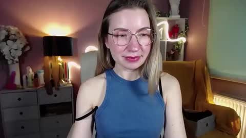 Mia online show from 02/16/25, 02:21