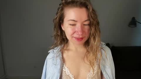 Mia online show from 01/14/26, 07:36