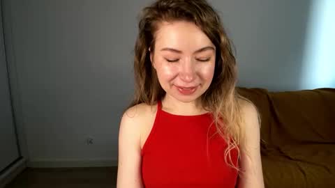 Mia online show from 04/15/26, 07:04