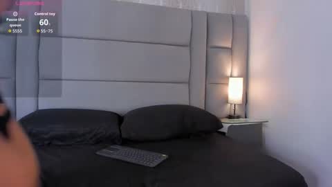    online show from 12/14/25, 07:07