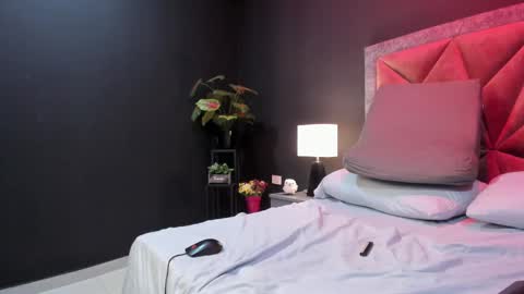 MIA  online show from 02/15/25, 09:59